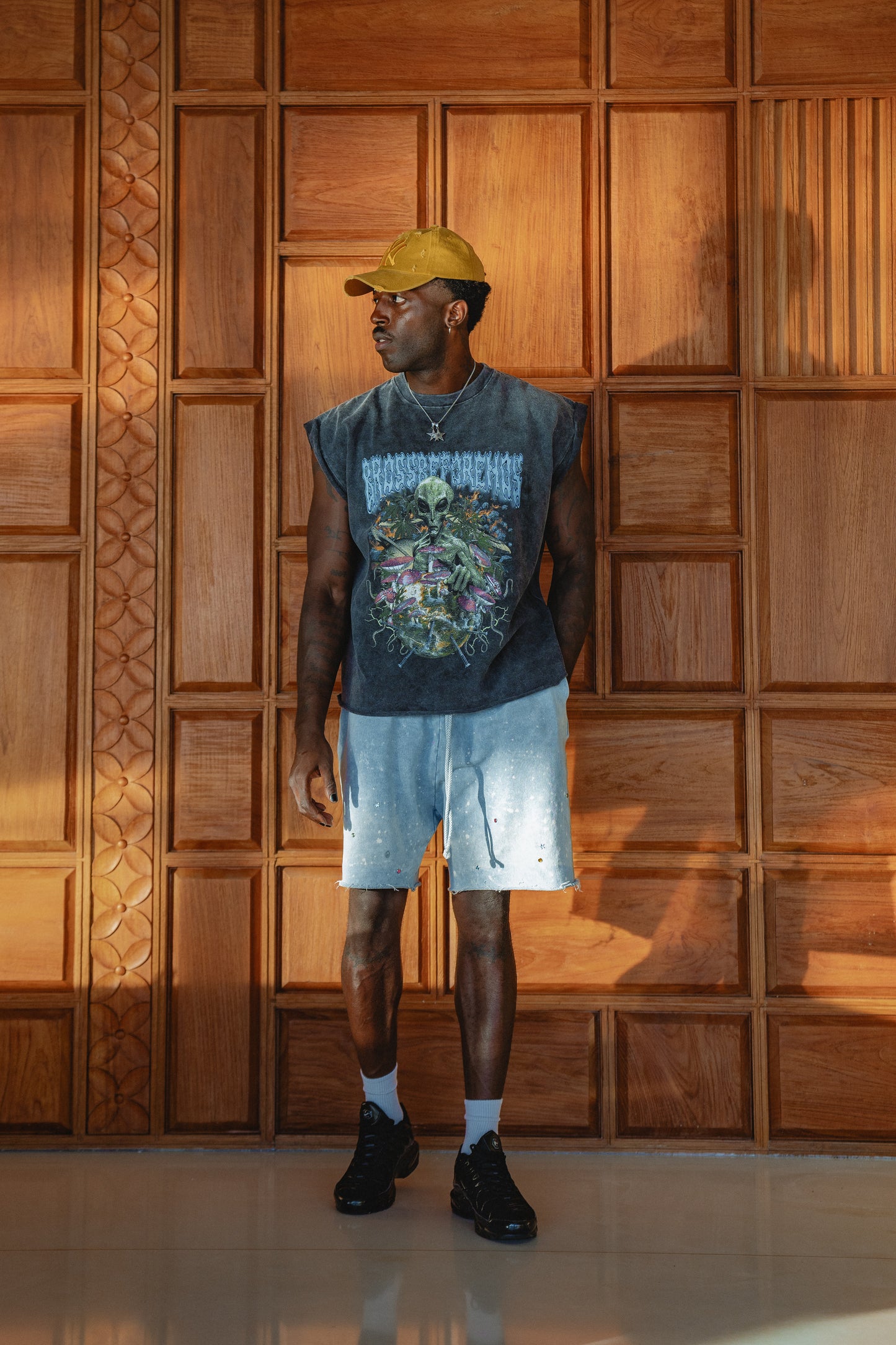 STONEWASHED MUSCLE WITH PRINT ALIEN