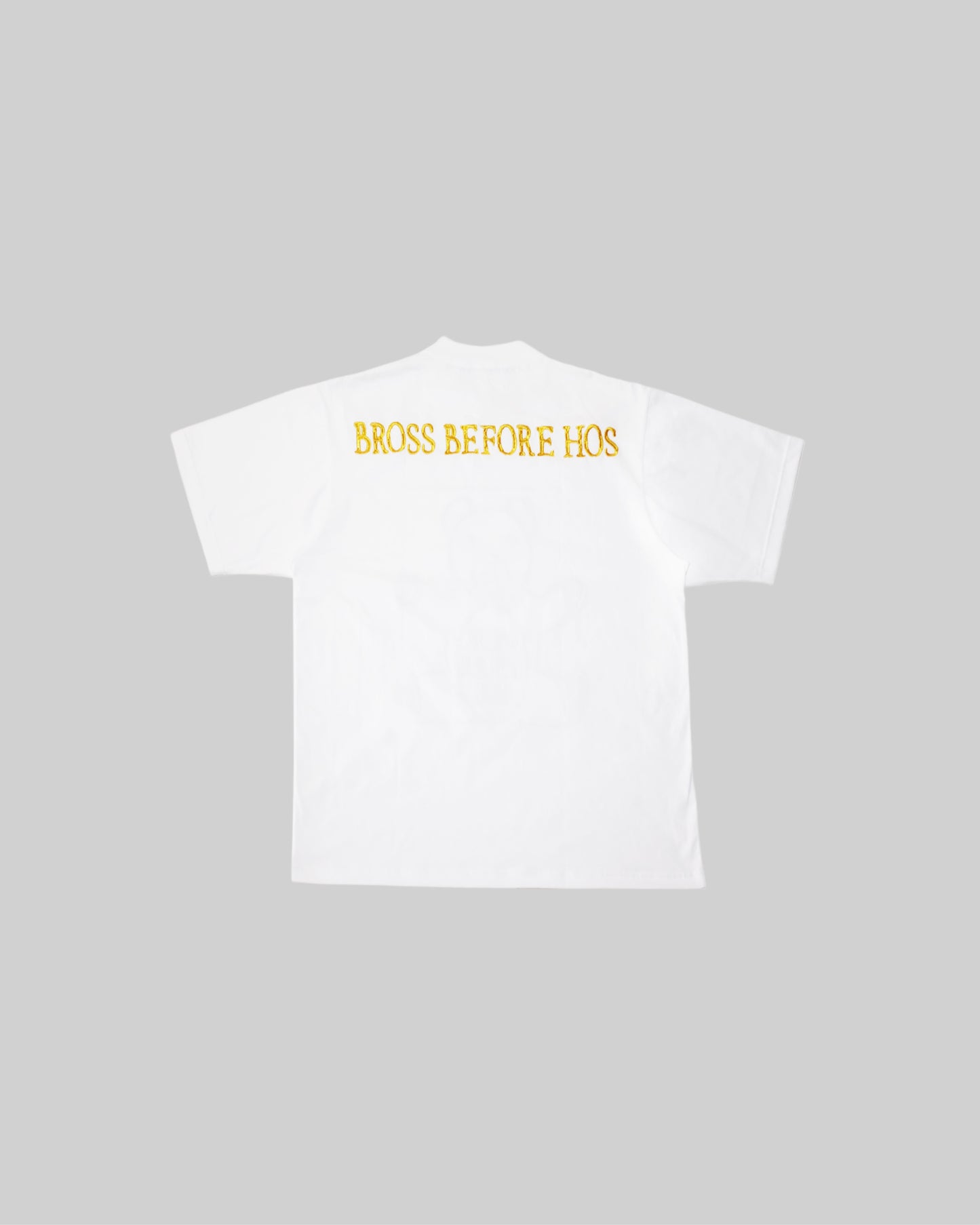 Cotton T-shirt with plant print from Bross Before Hos Boutique, featuring a casual fit and botanical design.