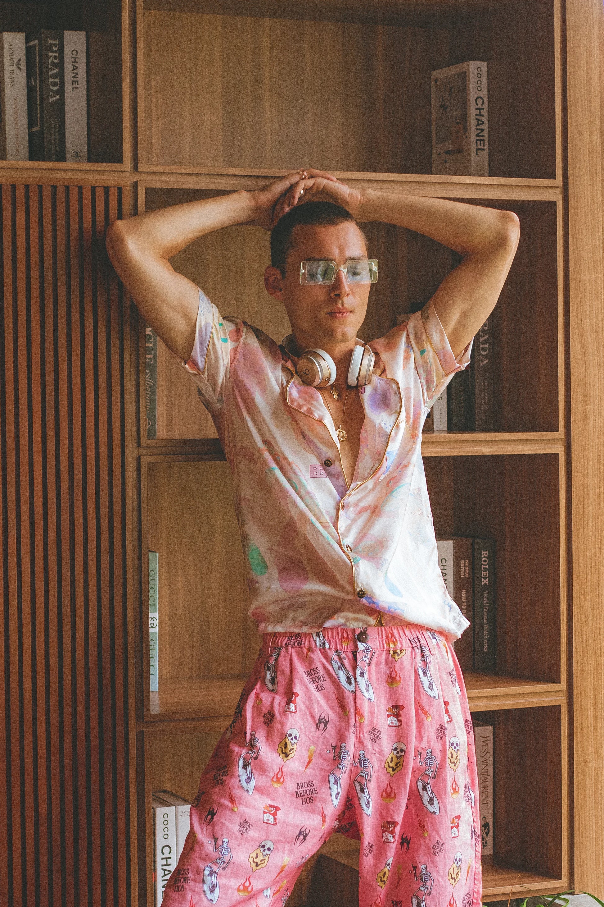 Relaxed fit linen printed pink pants from Bross Before HOS Boutique, featuring lightweight fabric and stylish floral design.