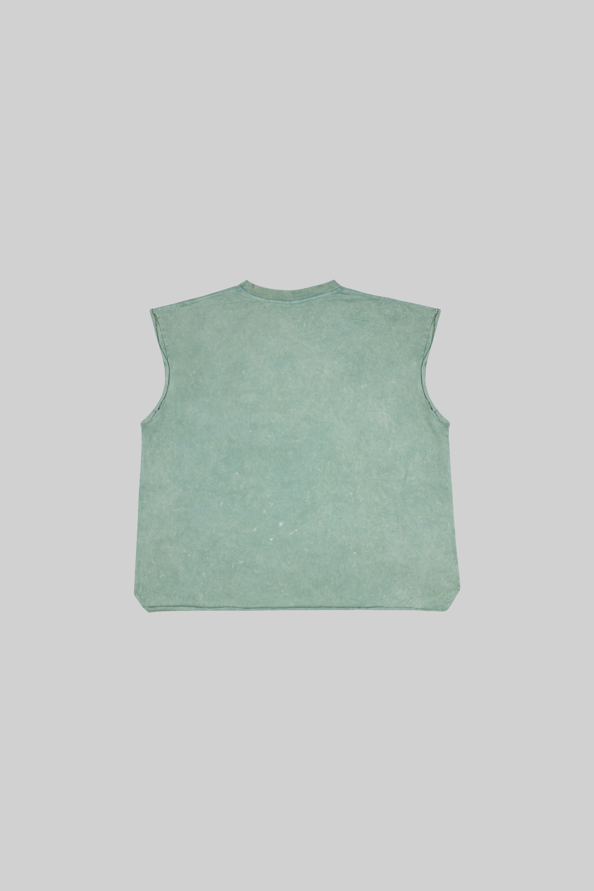 Stonewashed BROSS BEFORE HOS BOUTIQUE muscle top, casual sleeveless shirt with a relaxed fit and soft fabric.